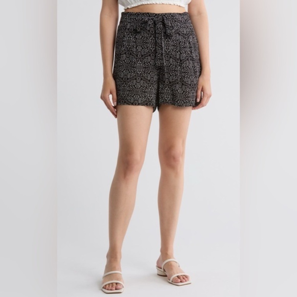 NEW…DR2 Daniel Rainn Patterned Drawstring Shorts